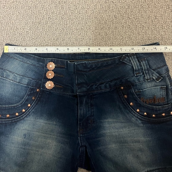Studded Jean Shorts Size S/M - Picture 4 of 8